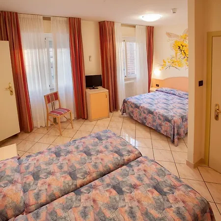 Sileoni Dependance Antonio Marina di Cecina